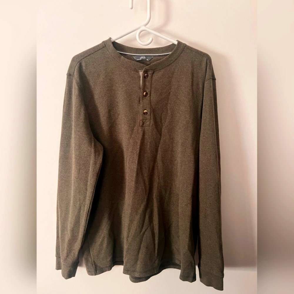 Thermal Henley Long Sleeve Shirt (Size XL)